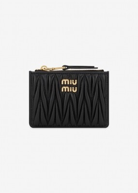 미우미우 여성 마테라쎄 나파 지퍼 블랙 카드지갑 5MC093 AFPP F0002